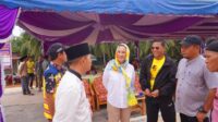 Cen-Sui-Lan-didampingi-Hendra-PPK-BPJN-Kepri-Ditjen-Bina-Marga-Kementerian-PUPR-berdialog-dengan-para-Kades-se-Kecamatan-Belat-f-suaraserumpun.com_ (1)